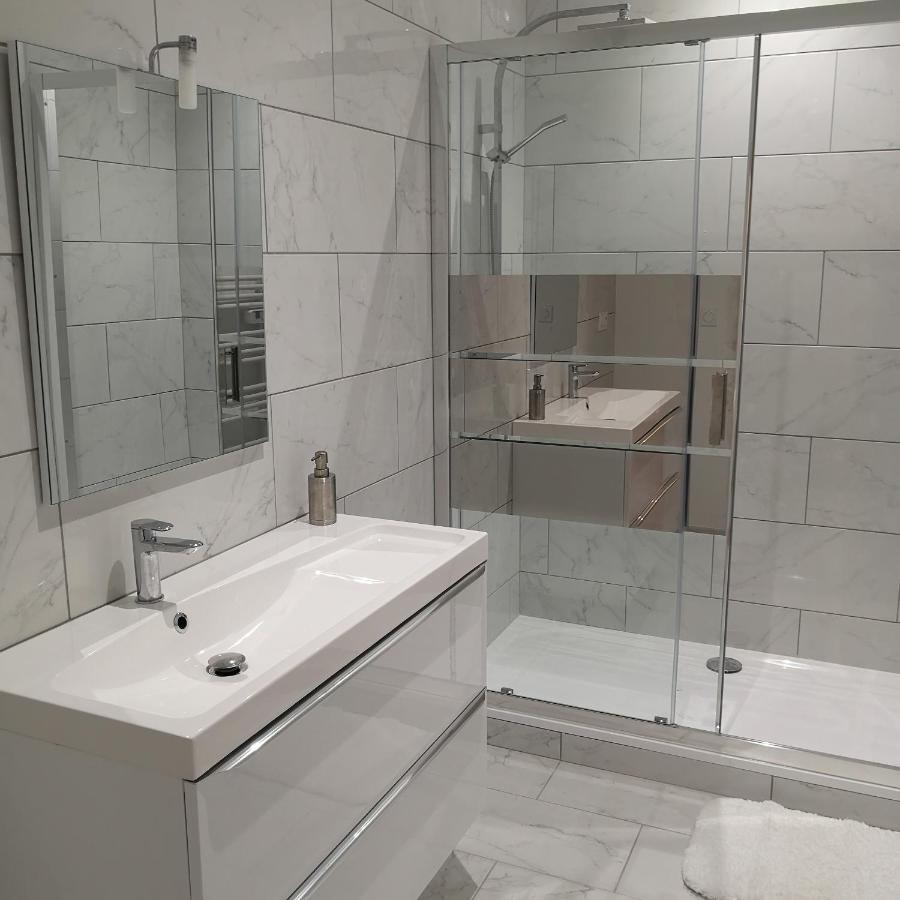 Suite Familiale Saint-Exupery-Spacieux-Hypercentre-Wifi-Velo Castelnaudary Eksteriør billede